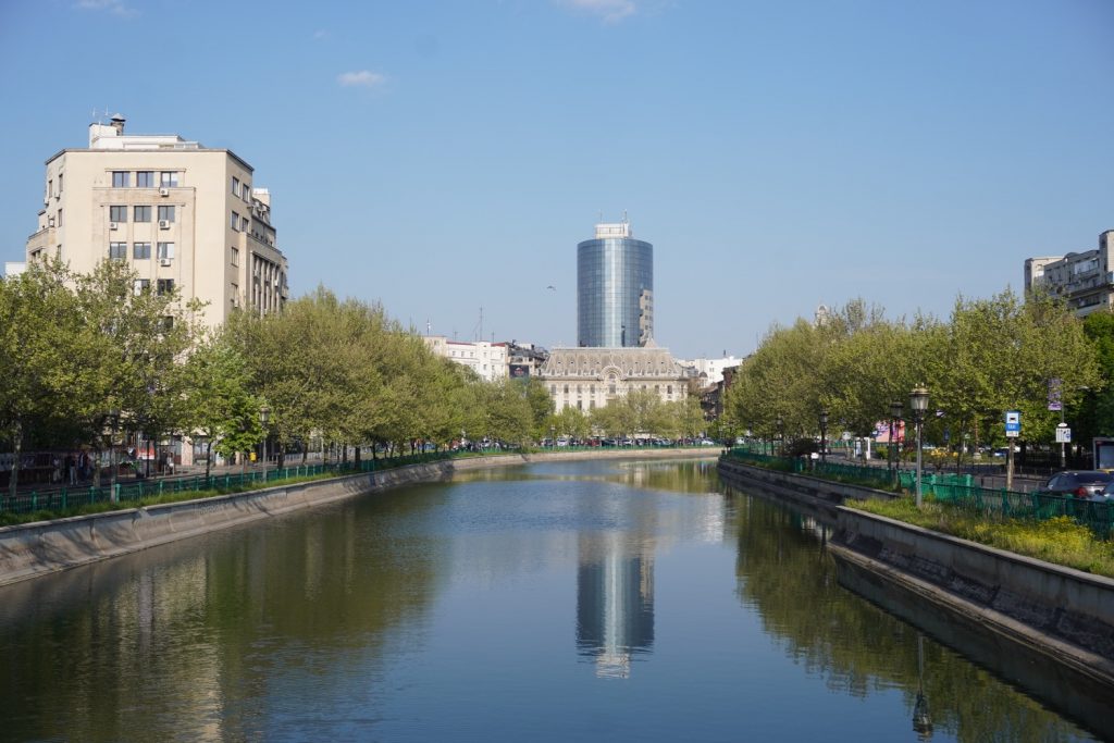 Bucarest, Fiume Dâmbovița, foto Elisa Treppaoli